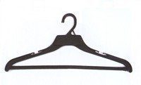 вешалка костюм 450*9мм с перекл. цв чёрный (уп 100шт) бб-2(вп-2) купить по цене 9.4 руб - в интернет-магазине Веллтекс | Тюмень
